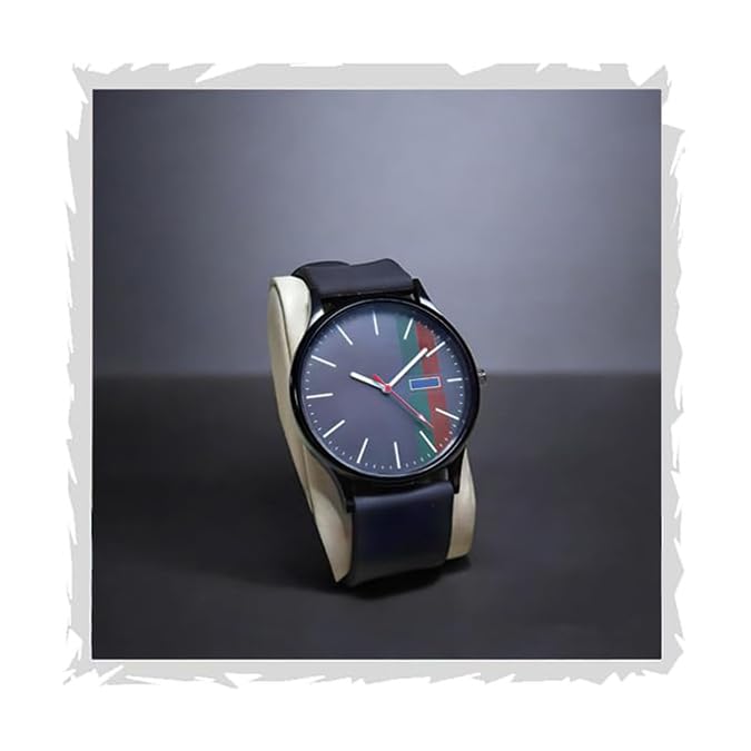 Minimalist Men's Watch with Silicone Band