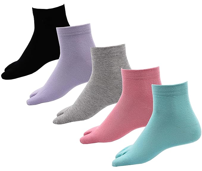 Women's Solid Plain Cotton Ankle Thumb Multicolored Socks
