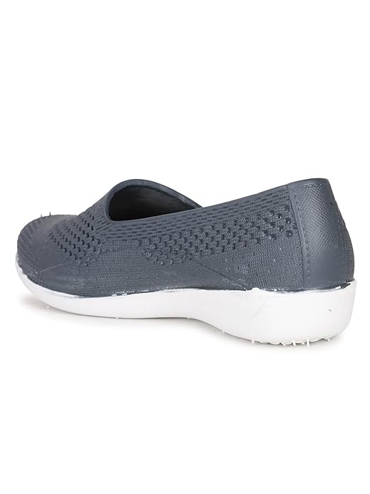 Women's Slip-on Walking Shoe