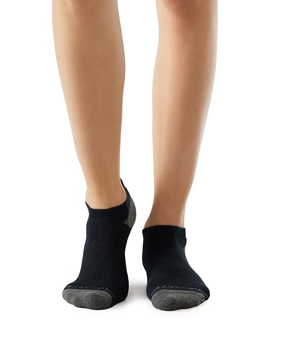 Women's Cotton Nylon Blend Solid Low Show Modern Socks with Stay Fresh Treatment