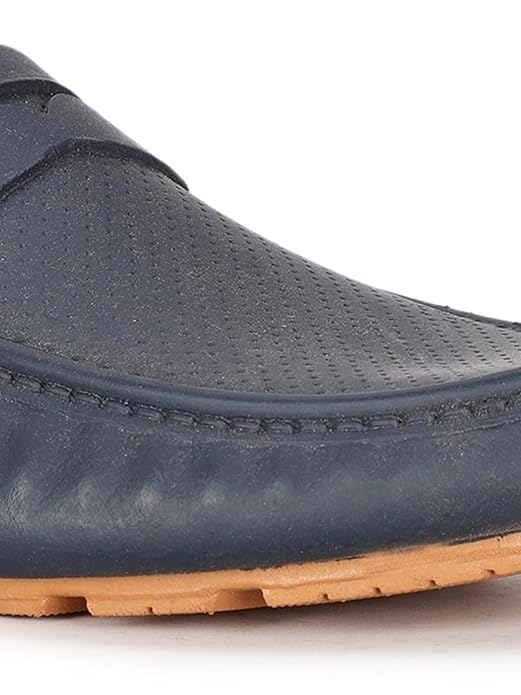 Men Pull On Loafers