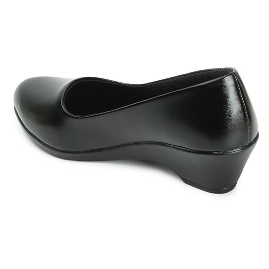 Comfortable Stylish & Trendy Flat Sandal For Women